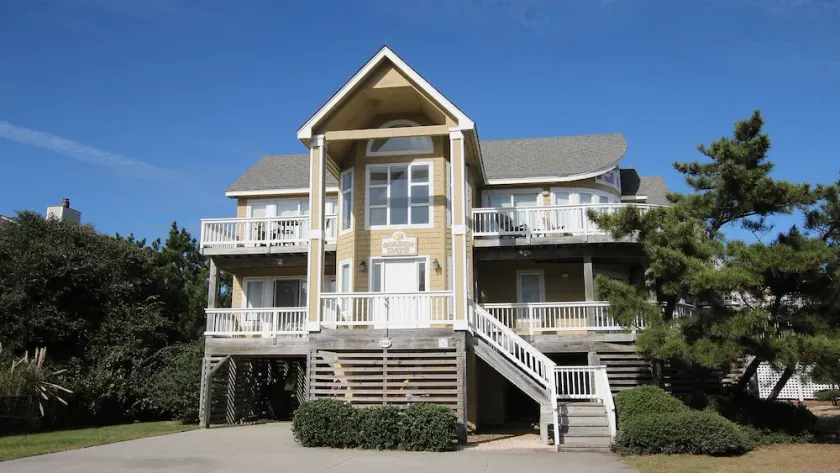 Oceanside, Ocean Views, Hot Tub, Close to Beach Access, 743, Golden Days - Image 1
