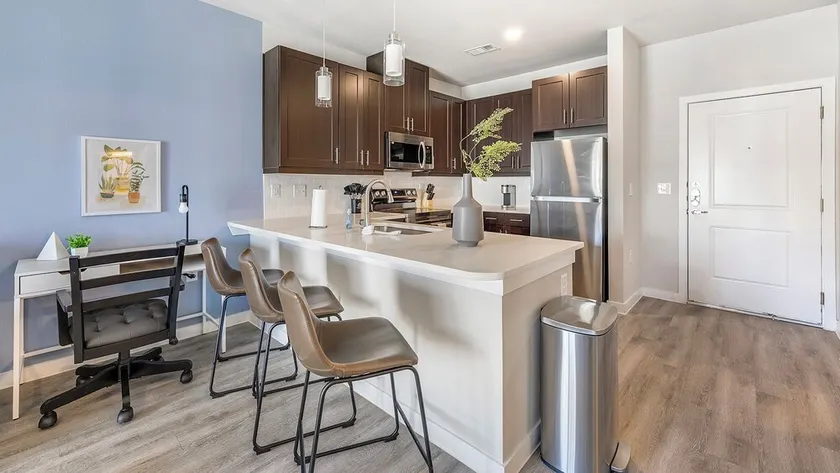 Landing Furnished Apartments - Corinth - Image 1