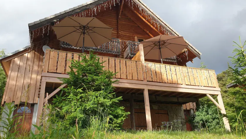 Chalet 6-8 couchages à la Joue du Loup - Image 1