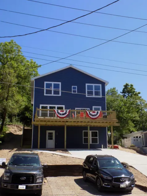 NEWLY BUILT 7 Bedroom Lake Shore Drive Beach Home - Hot Tub and Fire Pit! - Image 1
