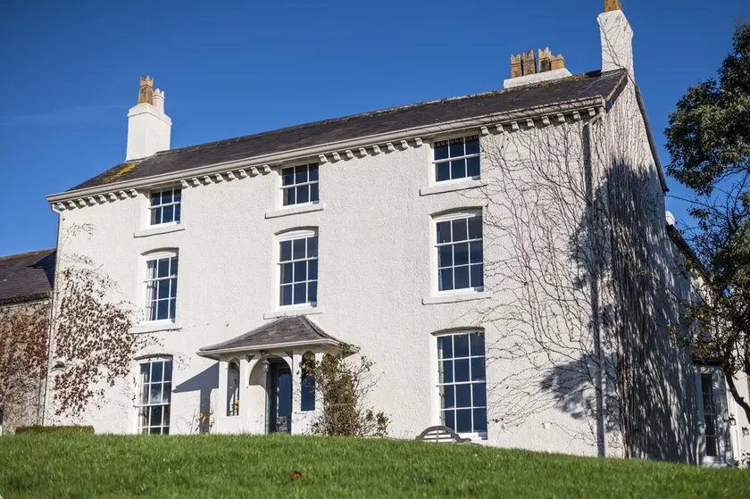 Great Alder House -Huge Georgian Country House in the Welsh Hills sleeps 12 - Image 1
