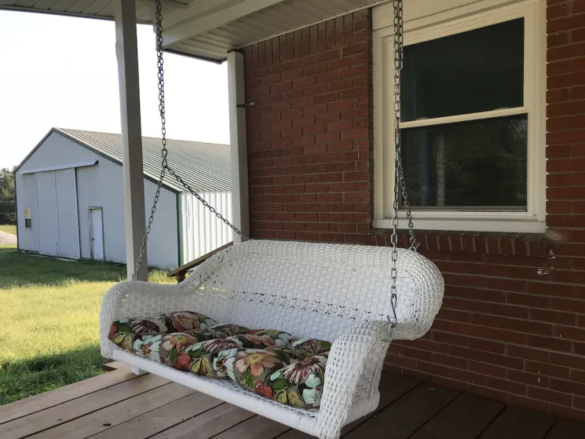 Retreat, Relax, Refresh in this cozy country home. <br>Dixon Springs Cabins - Image 1