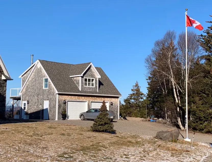 The Carriage House - Tranquility With A View - Image 1