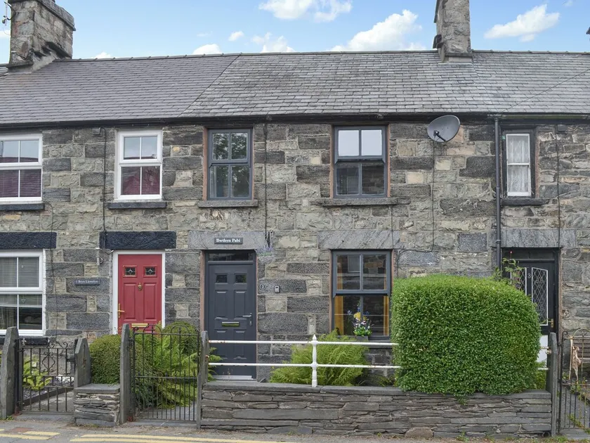 2 bedroom accommodation in Penmachno, near Betws-Y-Coed - Image 1