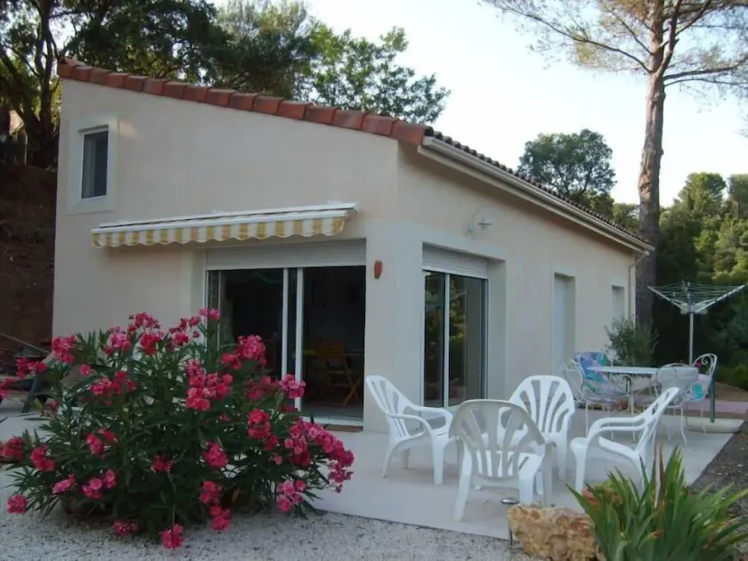 Mellem Cannes og St. Tropez, i det grønne, i Muy - Image 1