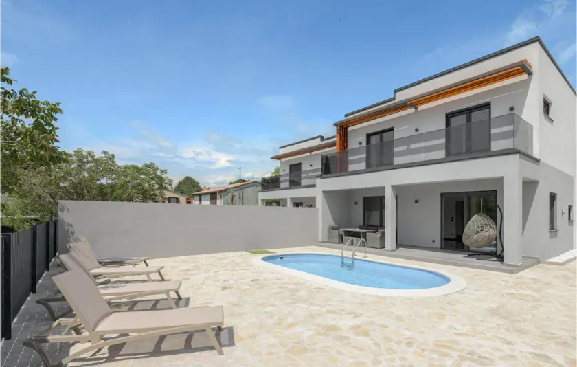 Luxurious home in Labin - Image 1