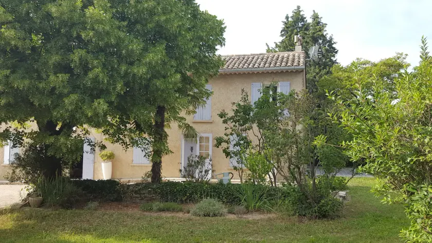 Autentisk provencalske mas i nærheden af Isle sur la Sorgue - Image 1