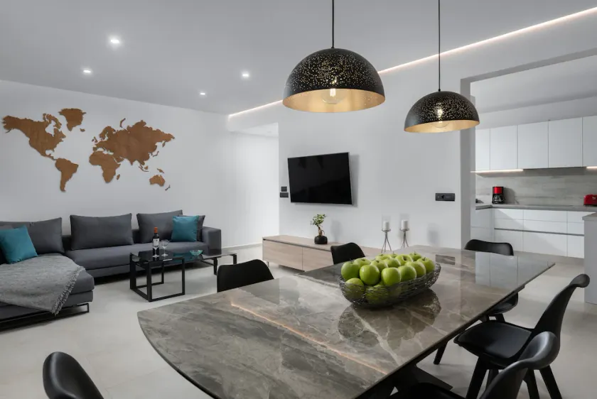 New modern and cosy apartment in the city center 100 meters from the sea. - Image 1