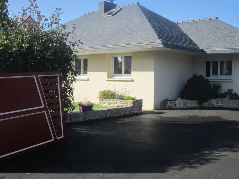 maison plein pied avec jardin clos,proche de la plage et du port de Guilvinec - Image 1