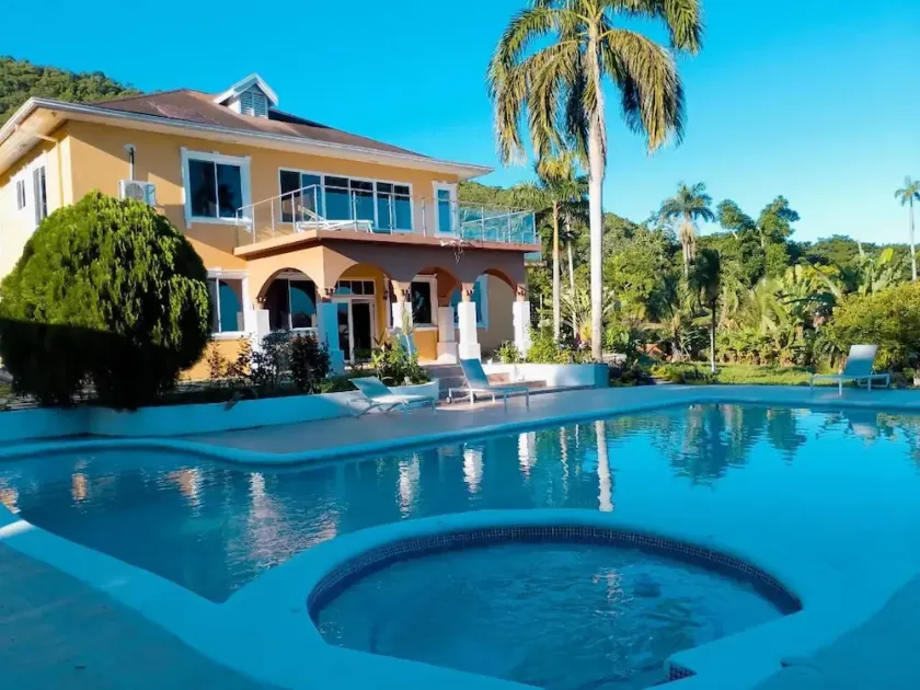 La Costa Villa - Image 1