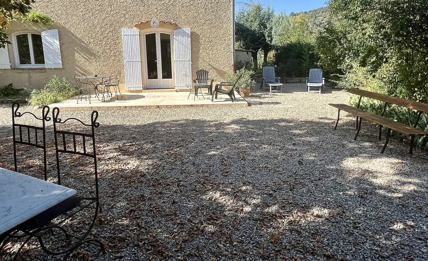 Gite Harmonie Mas les Cistes de Provence - Image 1
