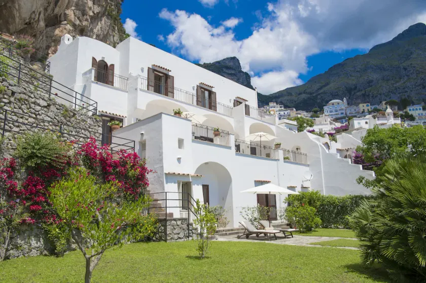 Luxurious villa in the heart of Positano (Fornillo area) overlooking the sea. - Image 1
