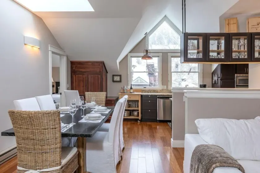 Peaceful Home-Like Condo - Spacious, Private Deck, Fireplace condo - Image 1