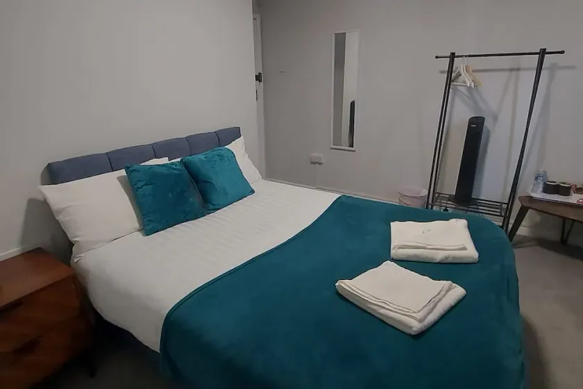 Seaside Serenity Retreat in Southsea - Image 1
