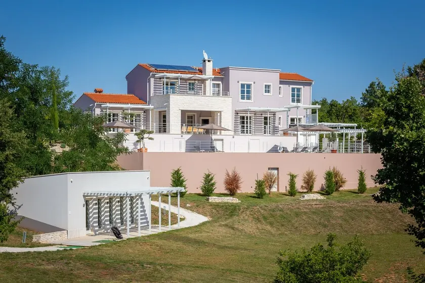 Design Villa Aqua ***** with 48m² pool, golf court, fitness & spa house - Image 1