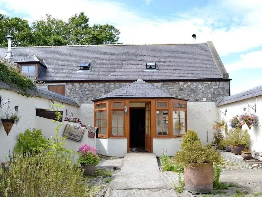 Beautiful Large Family cottage with gorgeous Views - Image 1