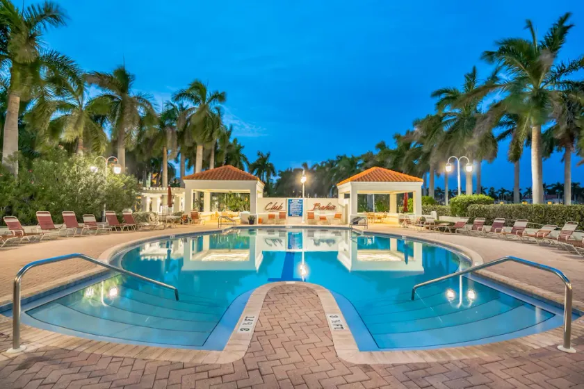 Bahia Vista 7-115, 2 Bedrooms, Pool Access, WiFi, Hot Tub, Sleeps 6 - Image 1