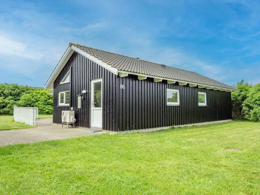Modern Beach Retreat By Traum Ferienwohnungen - Image 1