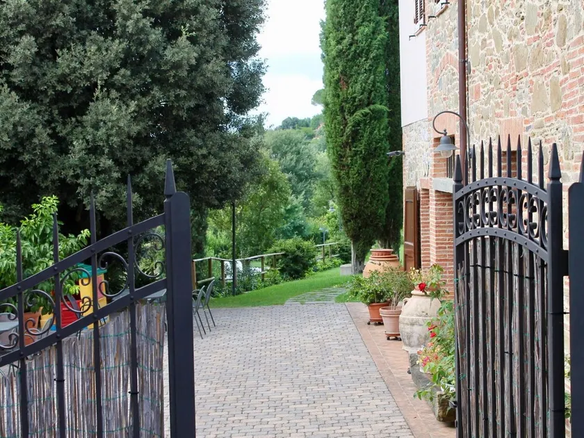 Bel appartement dans une maison de vacances avec climatisation, piscine, WIFI, TV et patio - Image 1