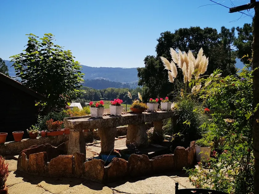 Paradise in nature - Rustic Accommodations, private grounds and pool with views. - Image 1