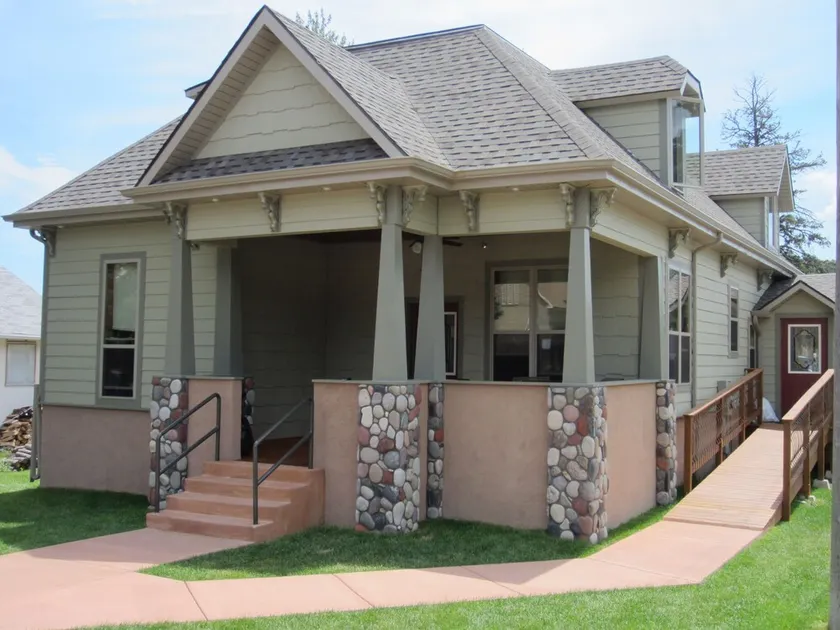 Two Blocks from Downtown Custer--SHOP, EAT, EXPLORE - Image 1