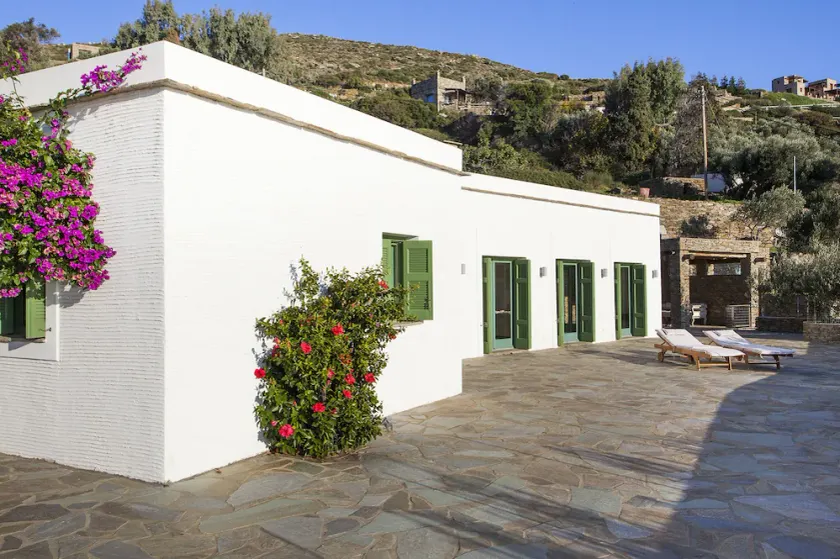 Olive Tree House -Comfortable living, breathtaking sea views, bbq and garden - Image 1