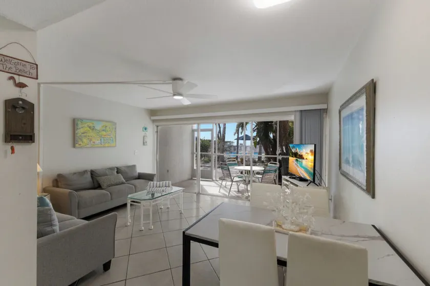 One Bedroom Condo at Beachfront Resort! - Image 1