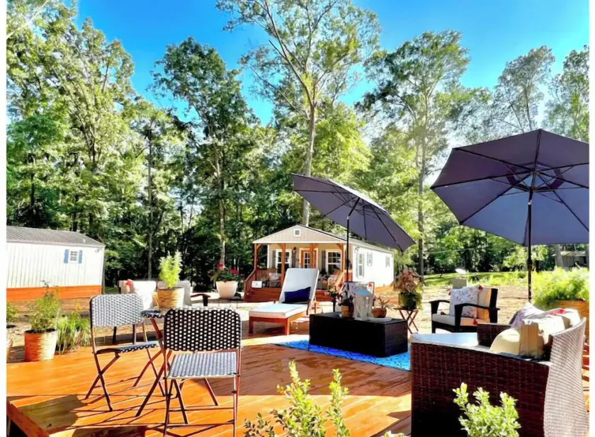 Lake Sam Rayburn Cabin!  DIRECT WATERFRONT! Bring Jet Skies, Boat, Fishing Gear! - Image 1