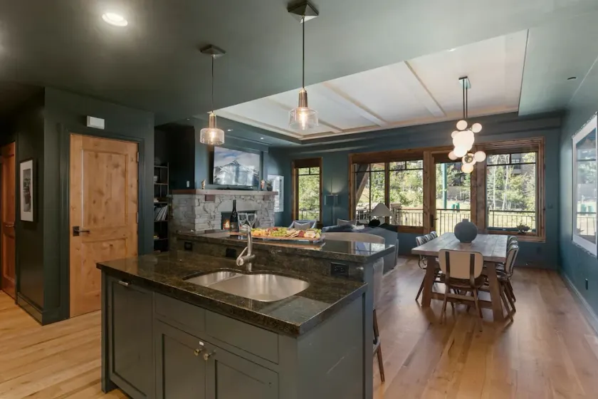 Shooting Star Lodge at Deer Valley Resort - Two Bedroom Residence #204 - Image 1