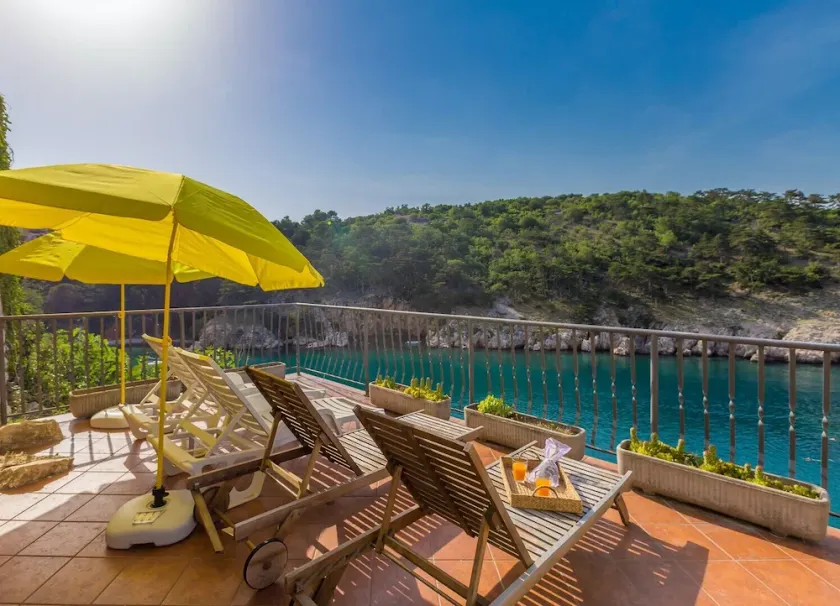 Holiday house BELLA MARE with stunning sea view 50m from the beach in Vrbnik on Krk island - Image 1