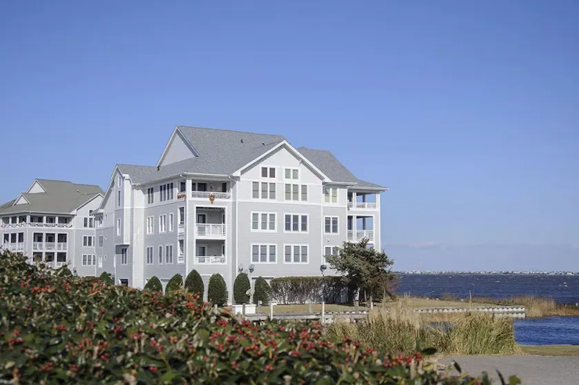 Sound, Mind and Bodie: Pirates Cove condo, piscine communautaire, soundside. - Image 1