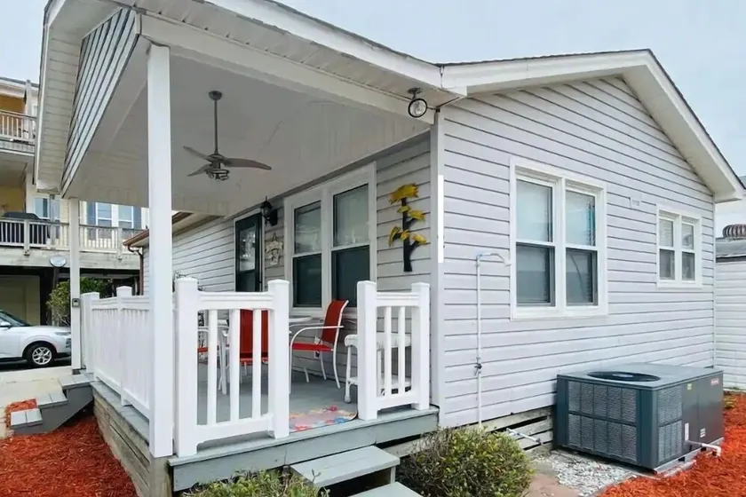 Ocean Lakes Resort- Adorable cottage home close to beach, Myrtle Beach SC - Image 1