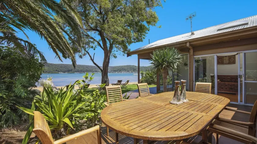 Booker Bay Beach House Family Fun - Image 1