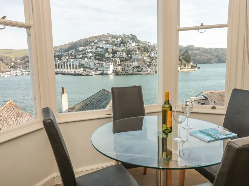 4 DARTVIEW in Dartmouth - Image 1