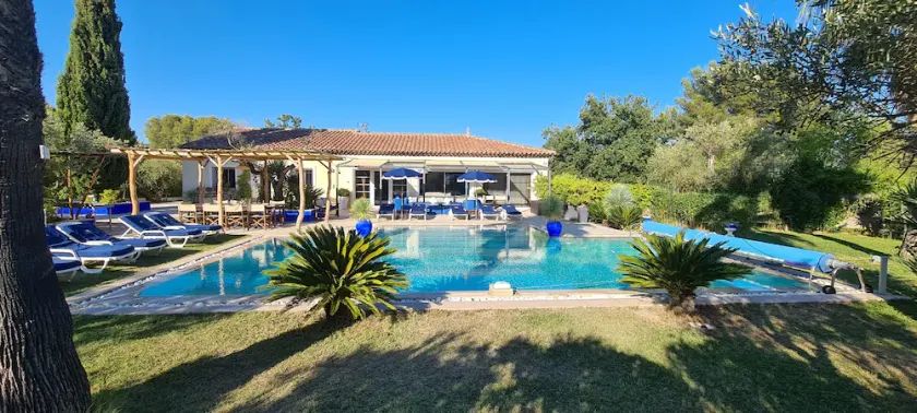 Fantastisk modern villa alla bekvämt i lugn med uppvärmd pool - Image 1