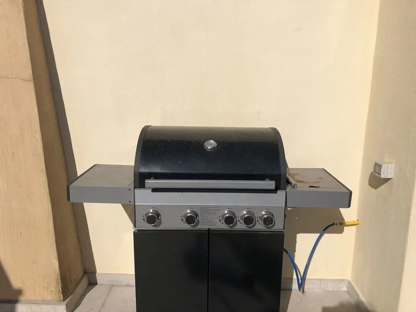 Ideal for families and friends - Image 1
