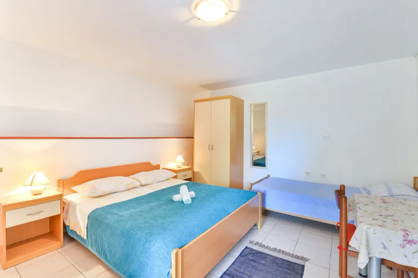 Studio flat near beach Tkon, Pašman (AS-698-a) - Image 1