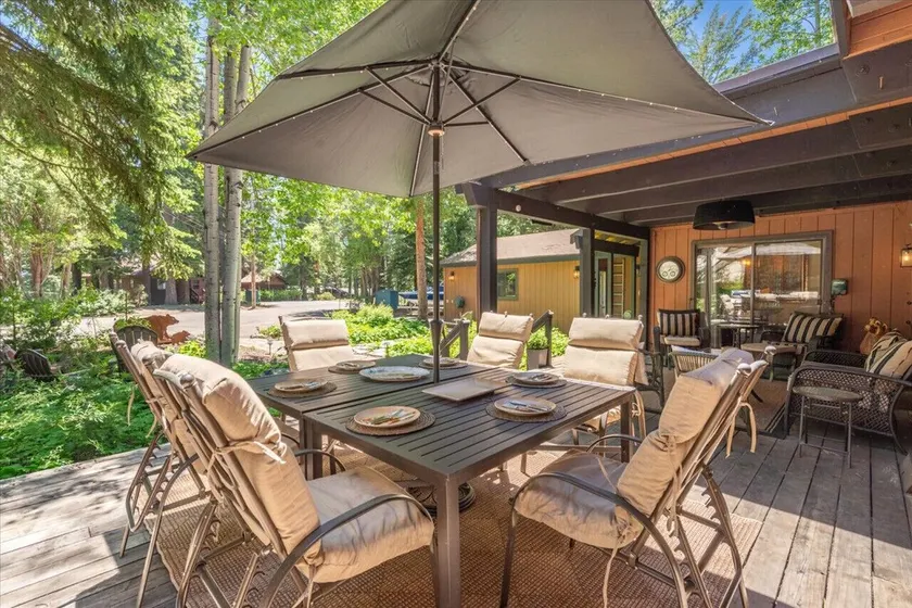 Tahoe Summer Retreat with Private Beach & Pier Access - Image 1