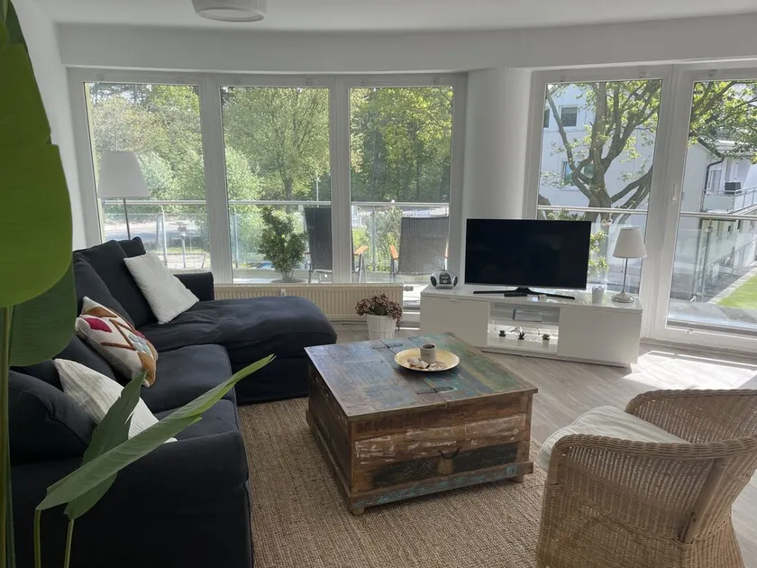 A1.5 - Beautiful apartment with large round balcony, for up to 4 people - Image 1
