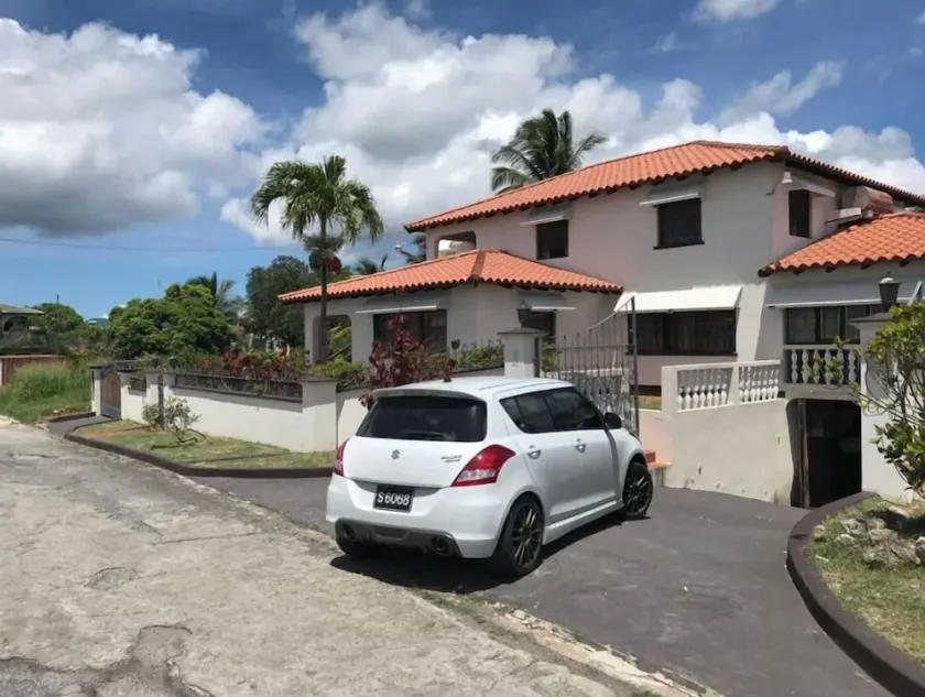 Free loaner car…Paradise get away near beach. - Image 1
