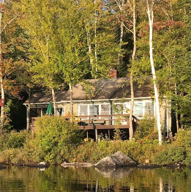 Slap af på Comfortable Lakeside Camp i det nordlige Vermont - Image 1