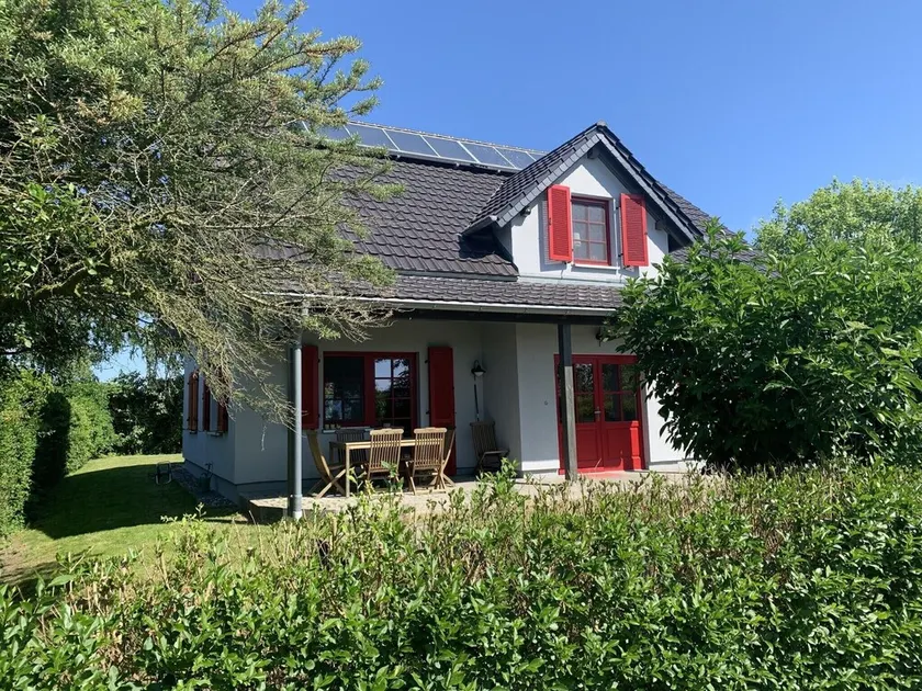 Ferienhaus 'Sabines Badehaus Mit Innenpool' mit privater Terrasse und WLAN - Image 1