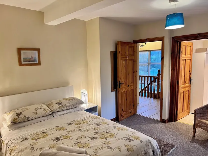 Ashfield Bed & Breakfast - Image 1