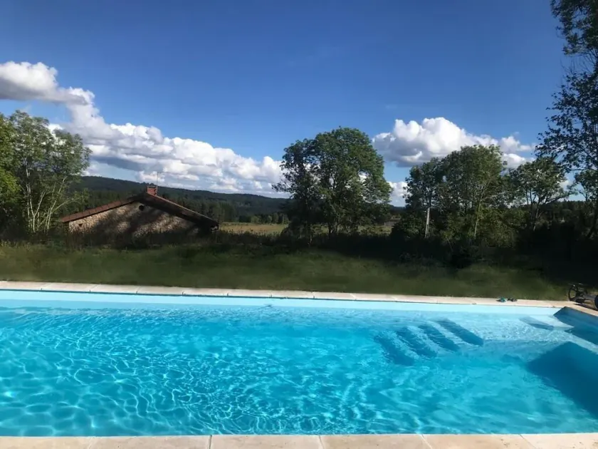 Character house with swimming pool in the heart of the Auvergne regional park.  - Image 1