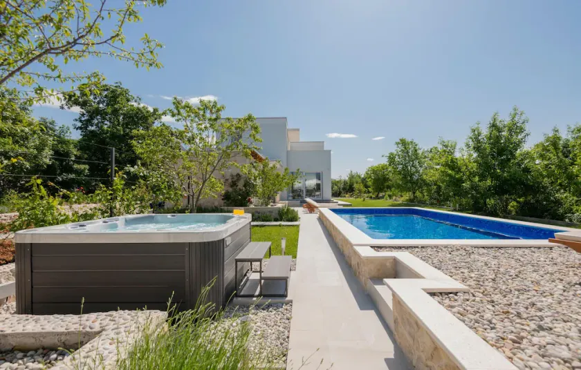 Awesome Home In Veliki Brocanac - Image 1