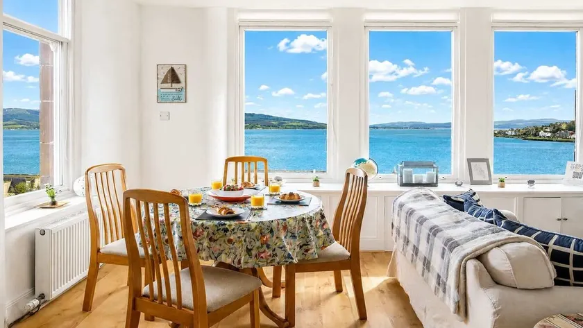 Panoramic Sea View Apartment in Rothesay Bay - Image 1