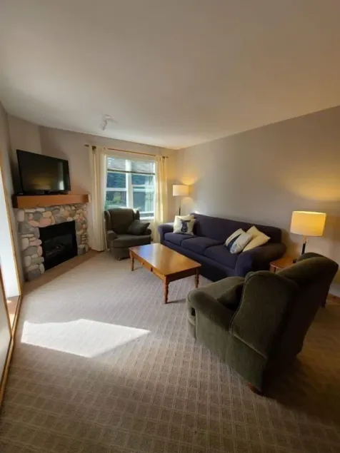 Large Corner Condo in Creekside with a Patio to enjoy the Views  - Image 1