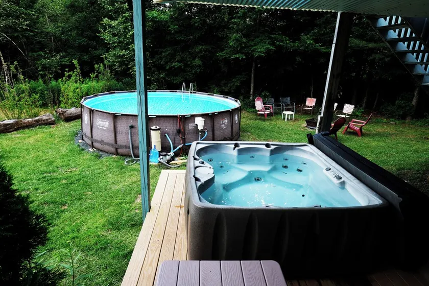 Log Cabin Hot tub Private Pool 360 Mountain Views Hunter Mt - Image 1