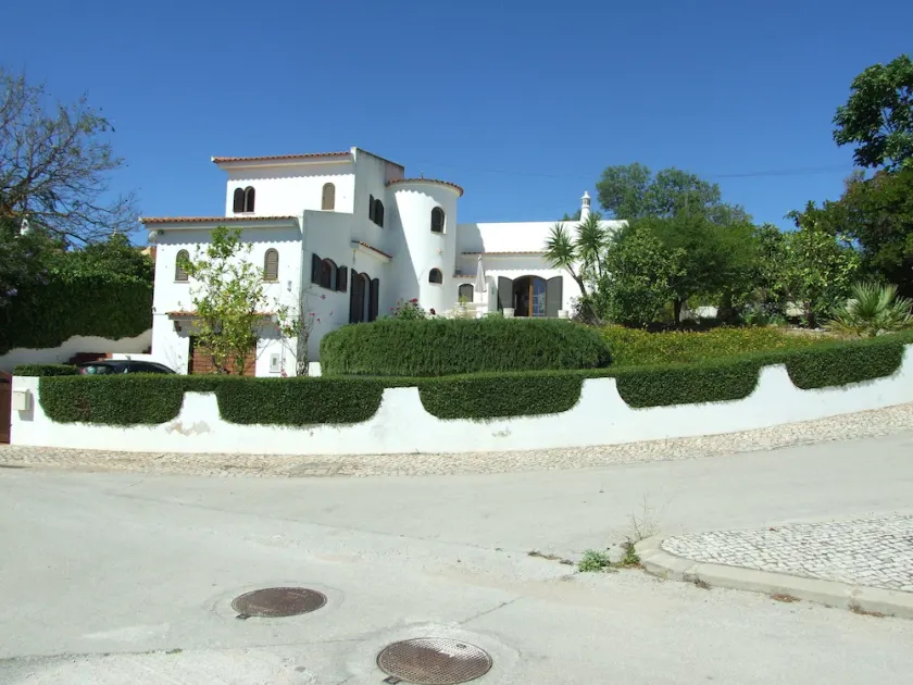 Villa con licenza e registrata, aria condizionata, piscina privata riscaldata, posizione tranquilla - Image 1