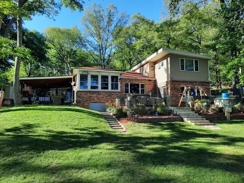 Pickerel Lake place 🦅 - Image 1